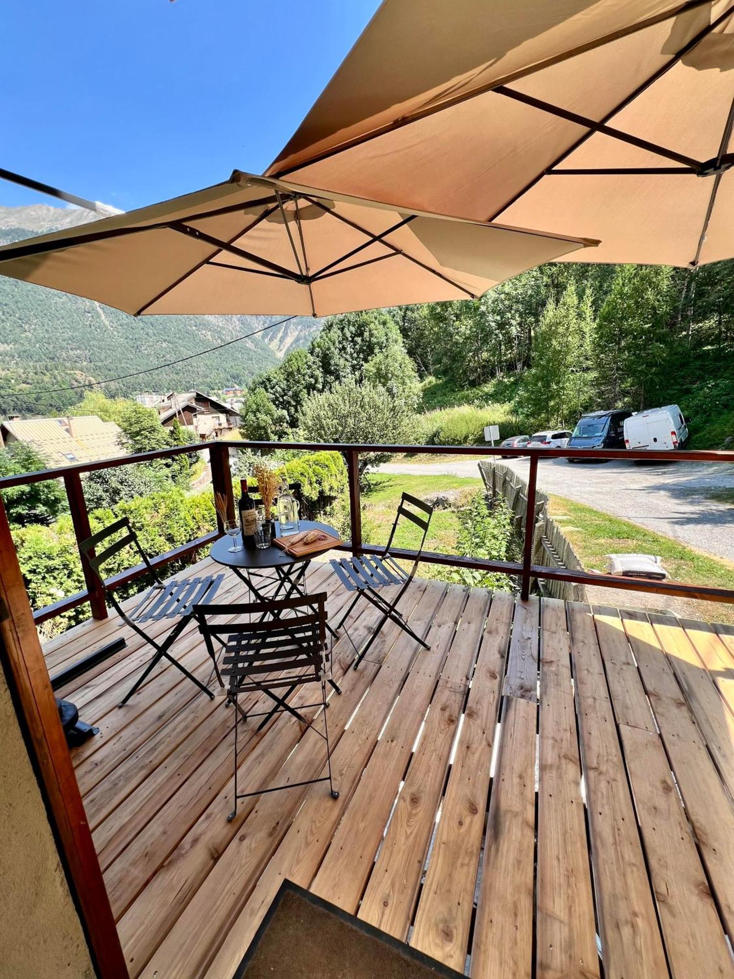 Charmante Maison De Montagne Briançon Eksteriør bilde